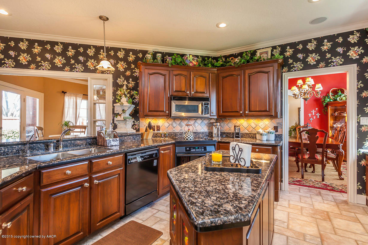 9100 Blackhawk Road Amarillo, TX 79119 - Photo 10 of 77 Kitchen