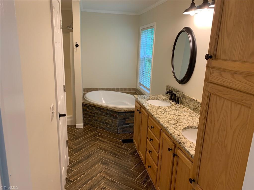 212 North Edgewood Road Eden, NC 27288 - Photo 11 of 25 Gallery Image 11
