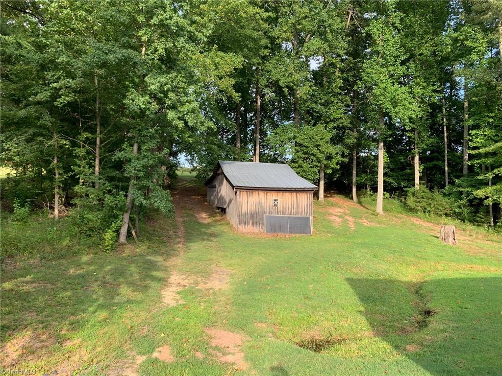 212 North Edgewood Road Eden, NC 27288 - Photo 23 of 25 Gallery Image 23