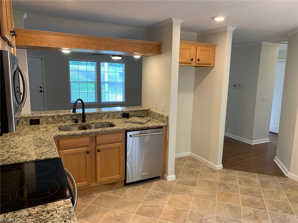 212 North Edgewood Road Eden, NC 27288 - Photo 6 of 25 Gallery Image 6