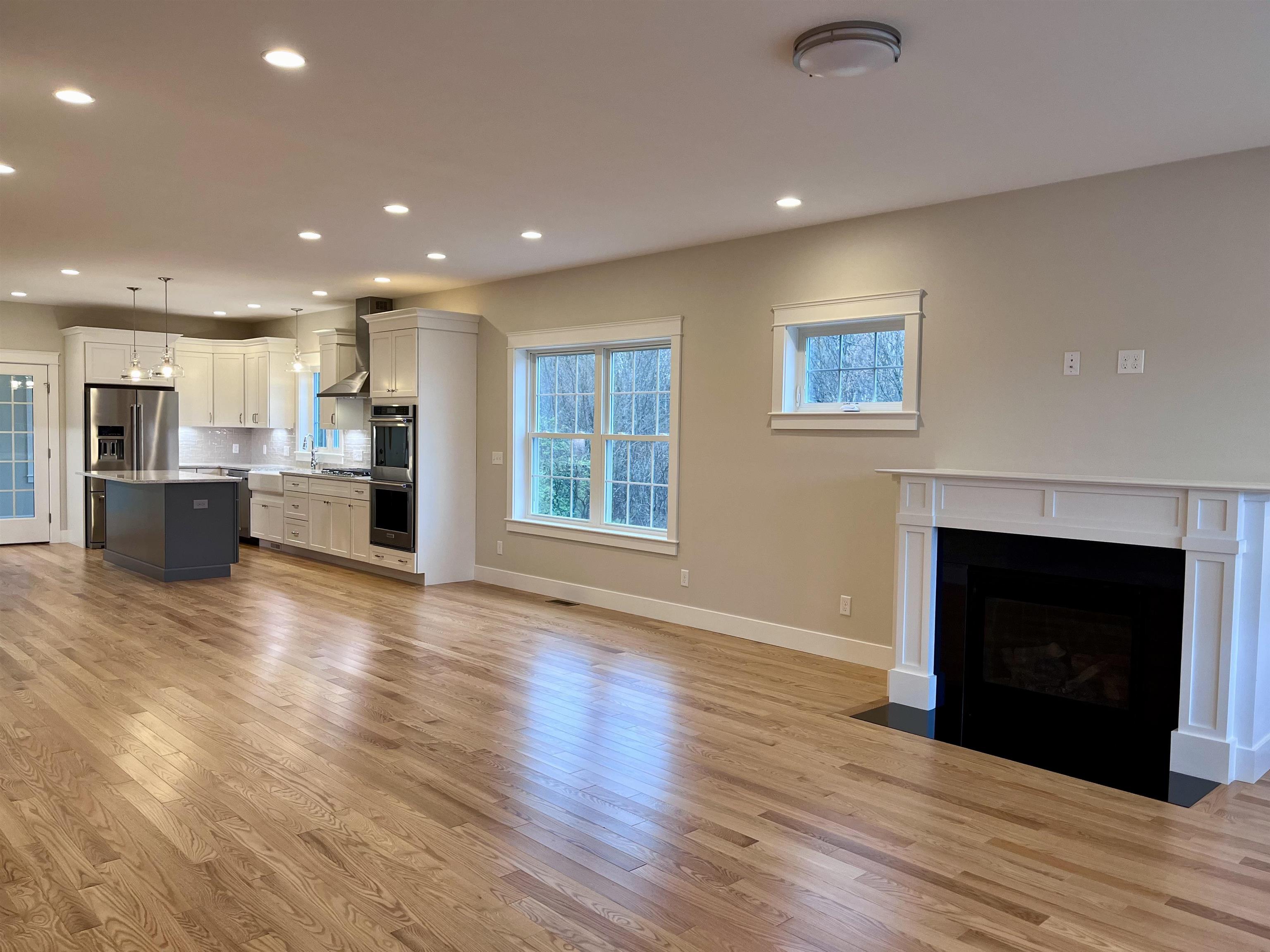 60 Mulberry Lane, Unit 12 Epping, NH 03042 - Photo 3 of 29