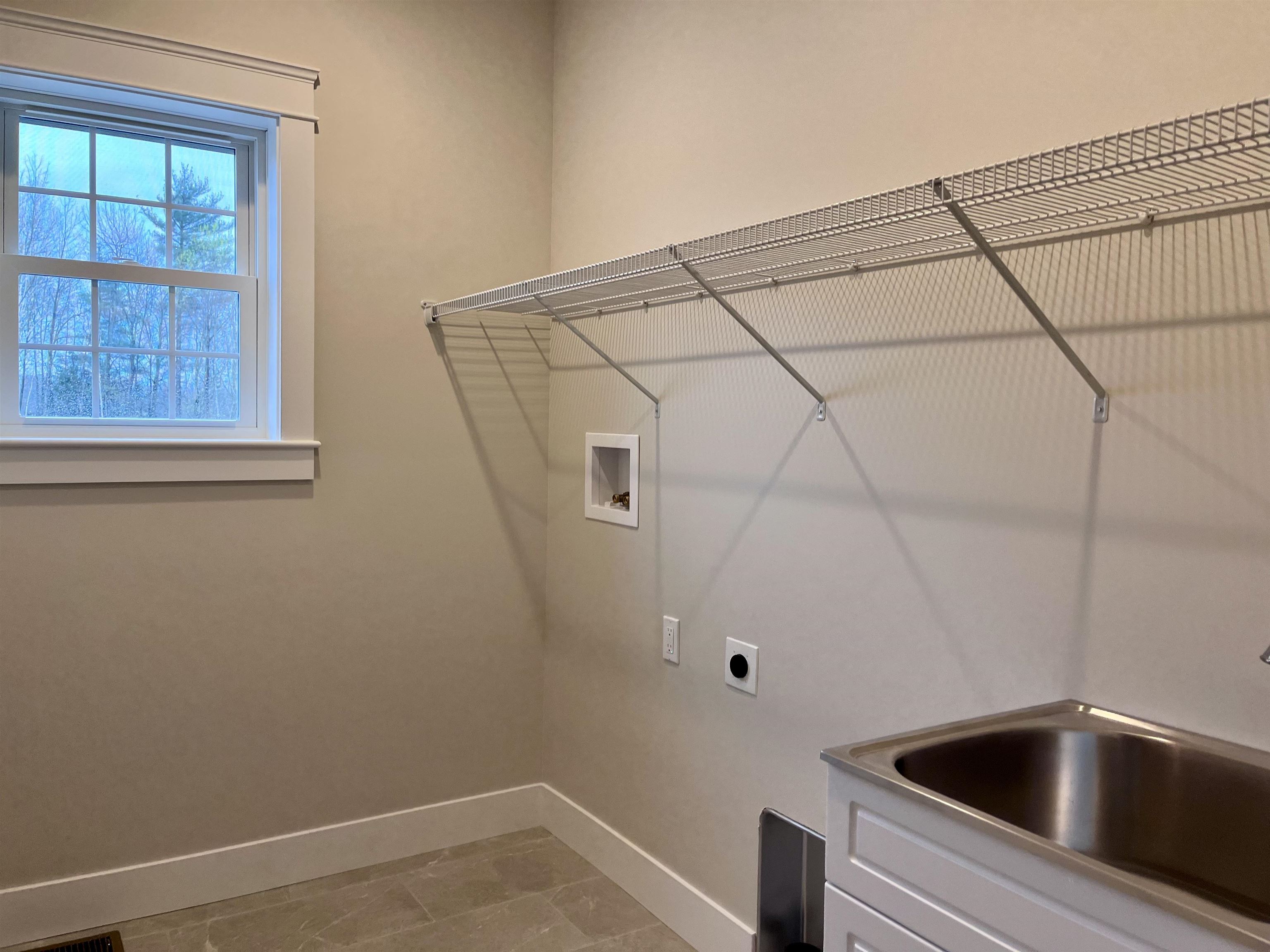 60 Mulberry Lane, Unit 12 Epping, NH 03042 - Photo 9 of 29