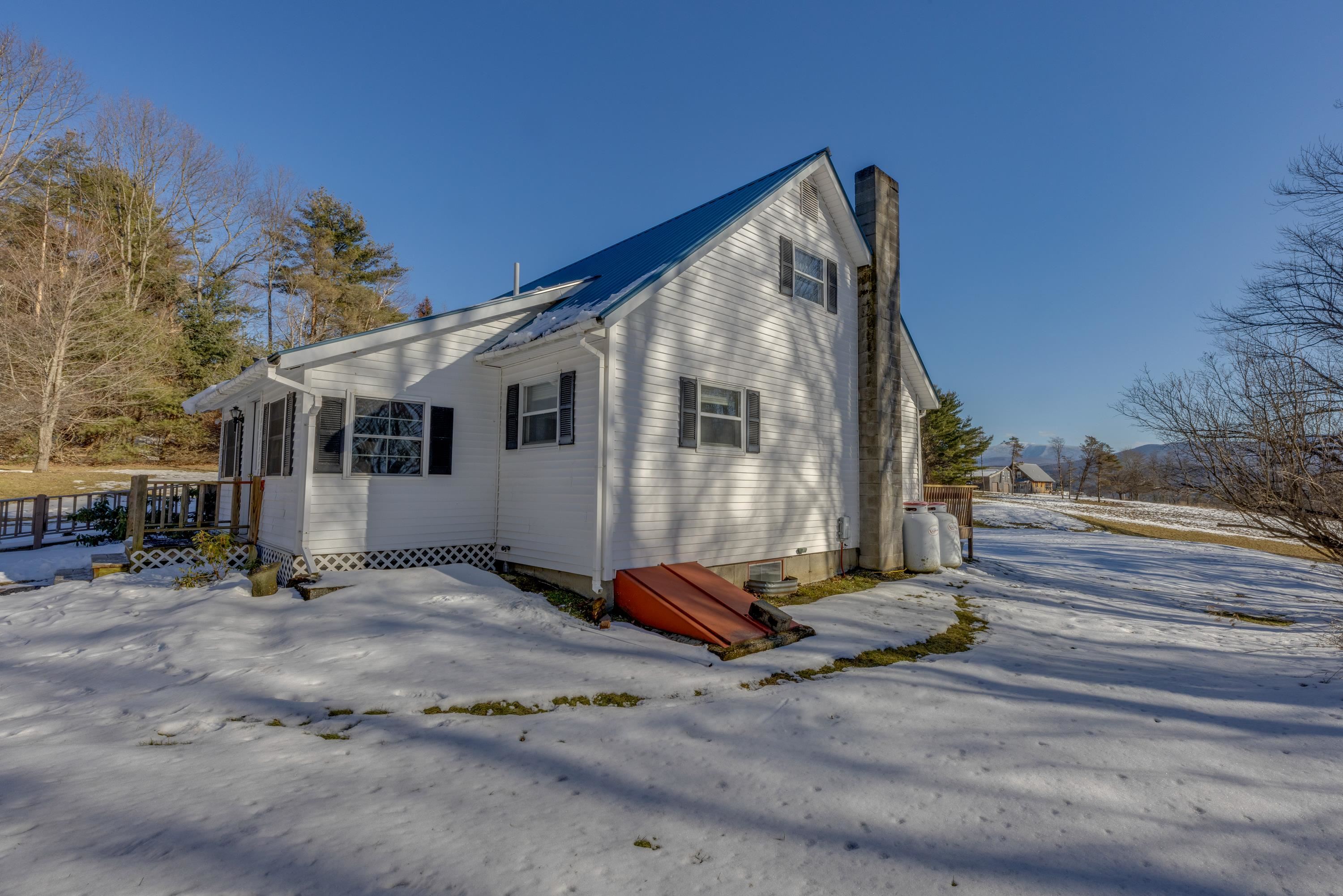 334 Hill Road Bath, NH 03740 - Photo 26 of 38