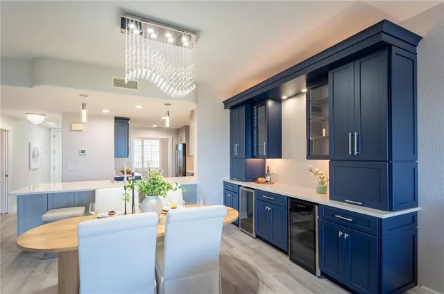 $689,000 | 157 Tampa Avenue East, Unit 706, Venice, FL 34285