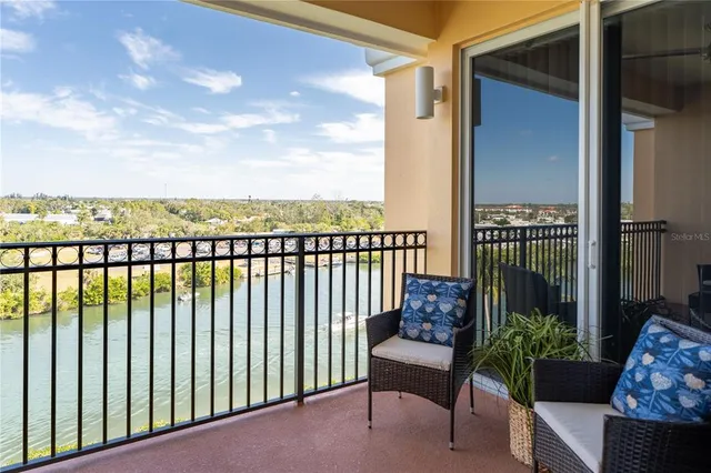 $689,000 | 157 Tampa Avenue East, Unit 706, Venice, FL 34285