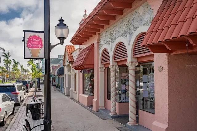 $689,000 | 157 Tampa Avenue East, Unit 706, Venice, FL 34285