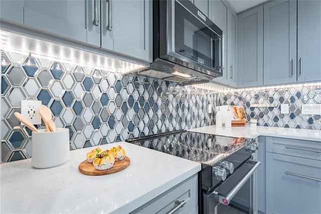 $689,000 | 157 Tampa Avenue East, Unit 706, Venice, FL 34285