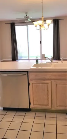 $2,195 | 147 Polaris Drive, Lake In The Hills, IL 60156