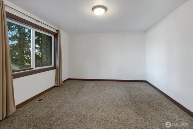 $749,950 | 8726 South Fruitland, Puyallup, WA 98371