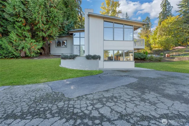 $749,950 | 8726 South Fruitland, Puyallup, WA 98371