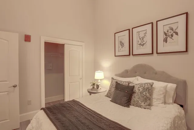 $3,110 | 195 McGregor Street, Unit 419, Manchester, NH 03102