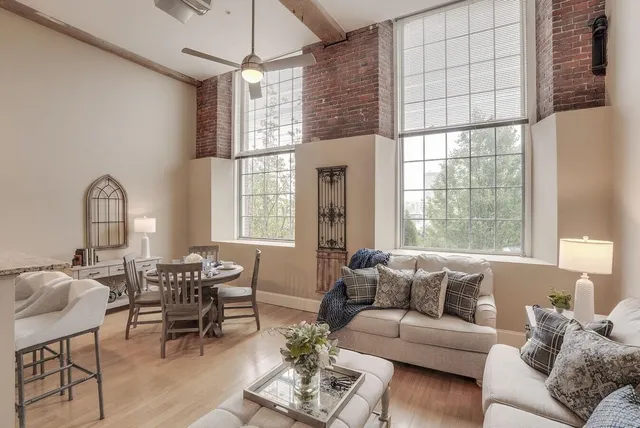 $3,110 | 195 McGregor Street, Unit 419, Manchester, NH 03102