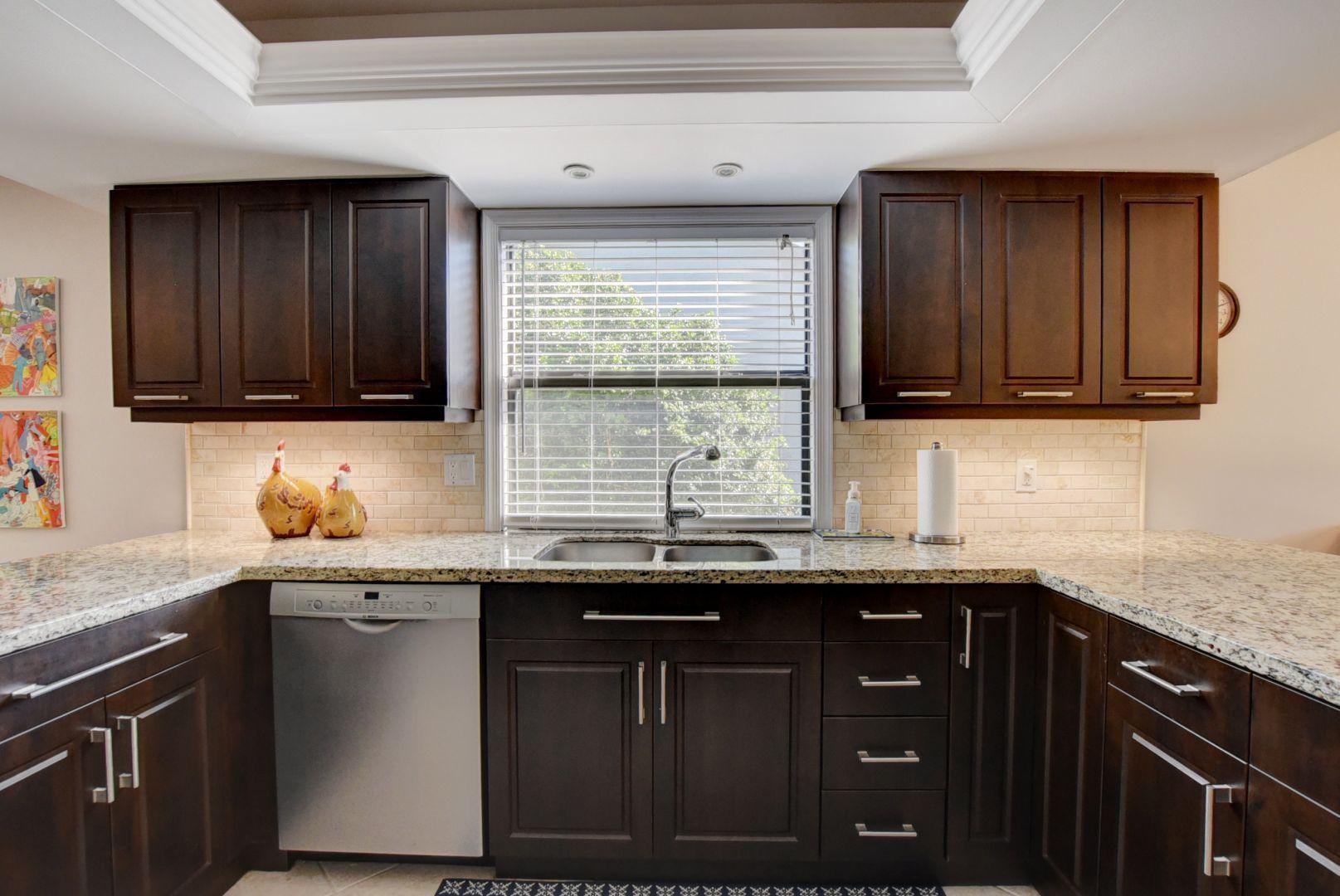 17285 Lake Park Road Boca Raton, FL 33487 - Photo 17 of 40 Kitchen