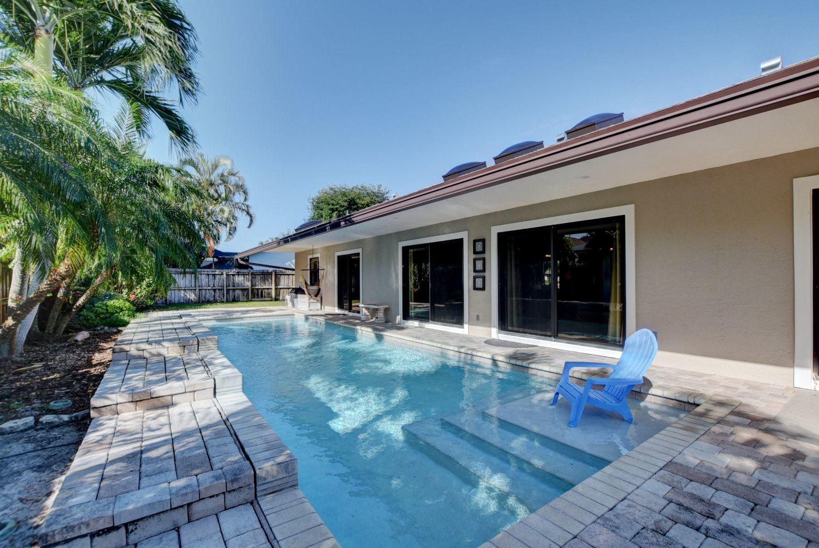 17285 Lake Park Road Boca Raton, FL 33487 - Photo 31 of 40 Exterior Back & Pool