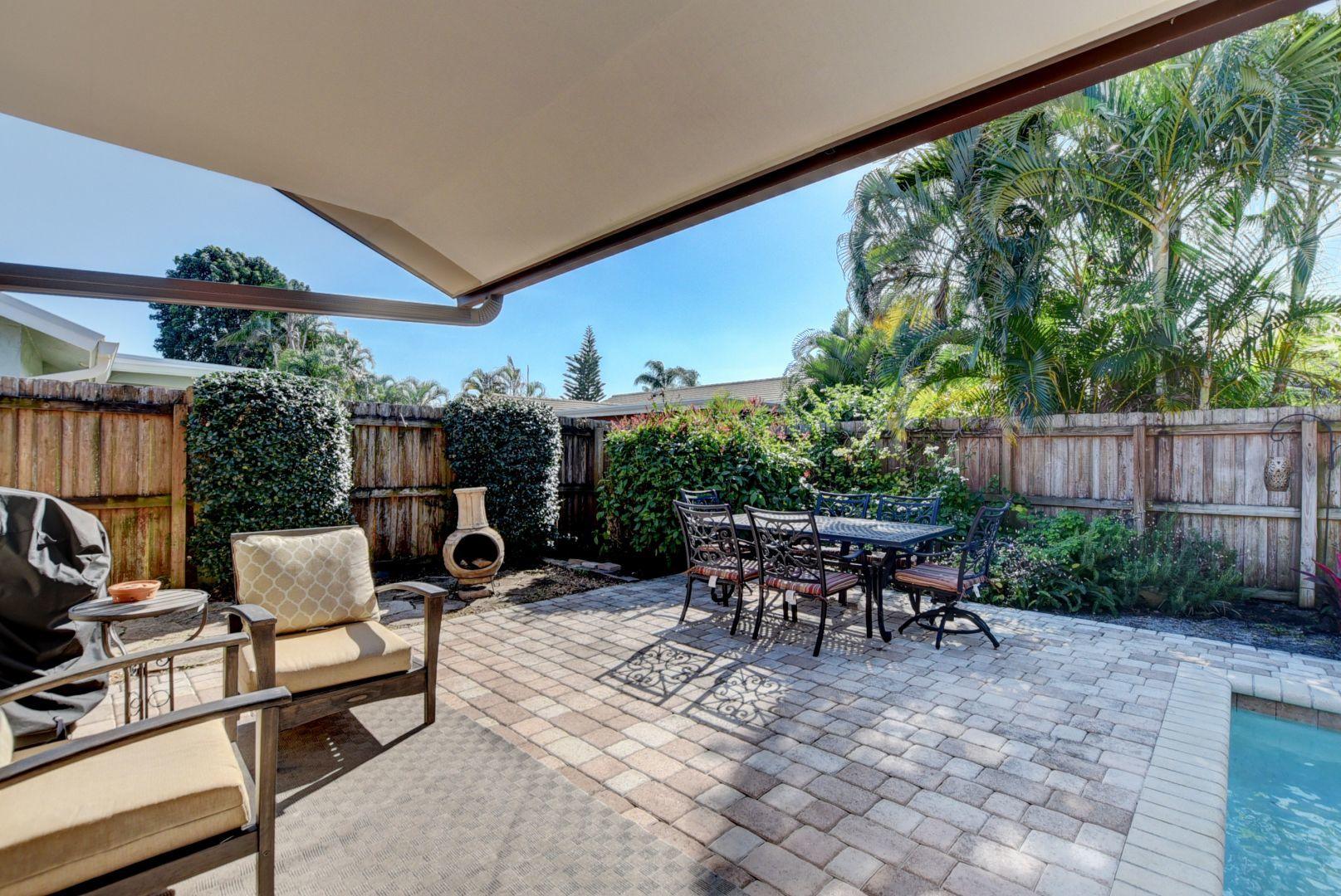 17285 Lake Park Road Boca Raton, FL 33487 - Photo 32 of 40 Pool Deck