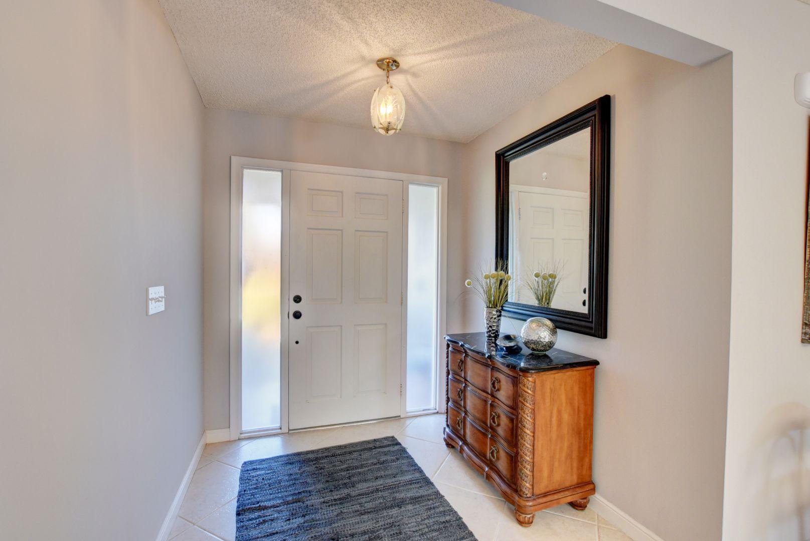 17285 Lake Park Road Boca Raton, FL 33487 - Photo 6 of 40 Foyer