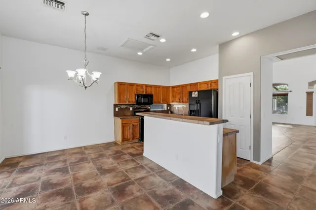 $460,000 | 17407 South Purple Mesa Trail, Vail, AZ 85641