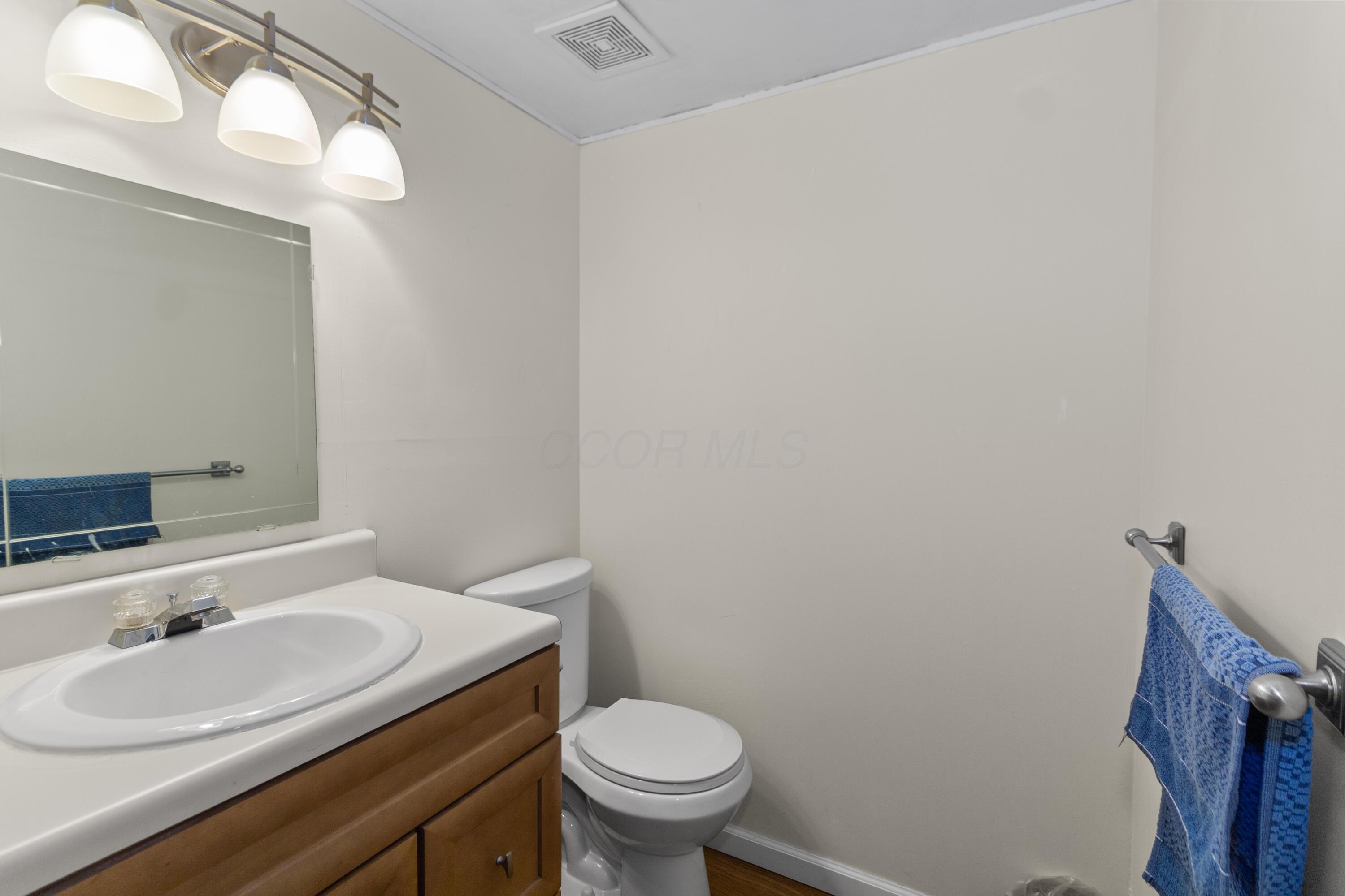 7649 Reedy Drive Columbus, OH 43085 - Photo 18 of 25 7649 Reedy Dr (18)