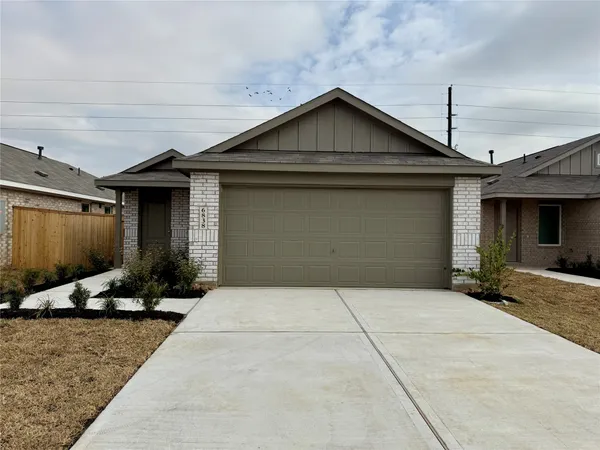 $1,950 | 6838 Eastern Cottonwood Lane, Katy, TX 77493