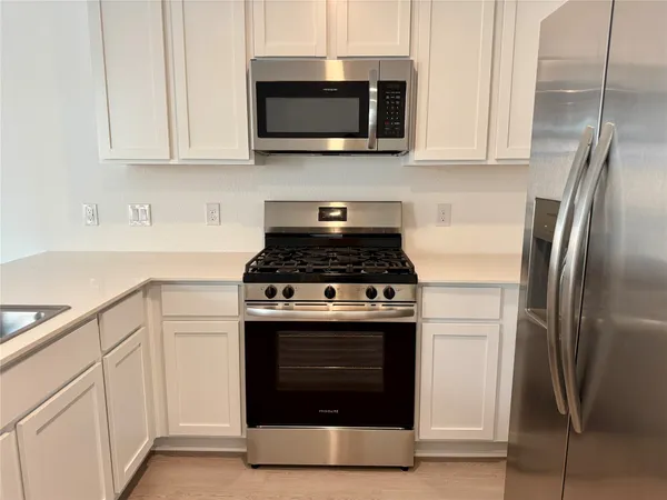 $1,950 | 6838 Eastern Cottonwood Lane, Katy, TX 77493