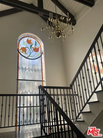 $3,995,000 | 1060 Chantilly Road, Los Angeles, CA 90077