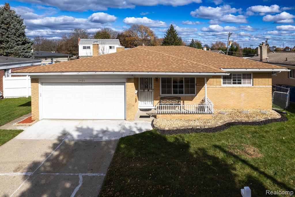 3421 Common Road Warren, MI 48092 - Photo 1 of 39