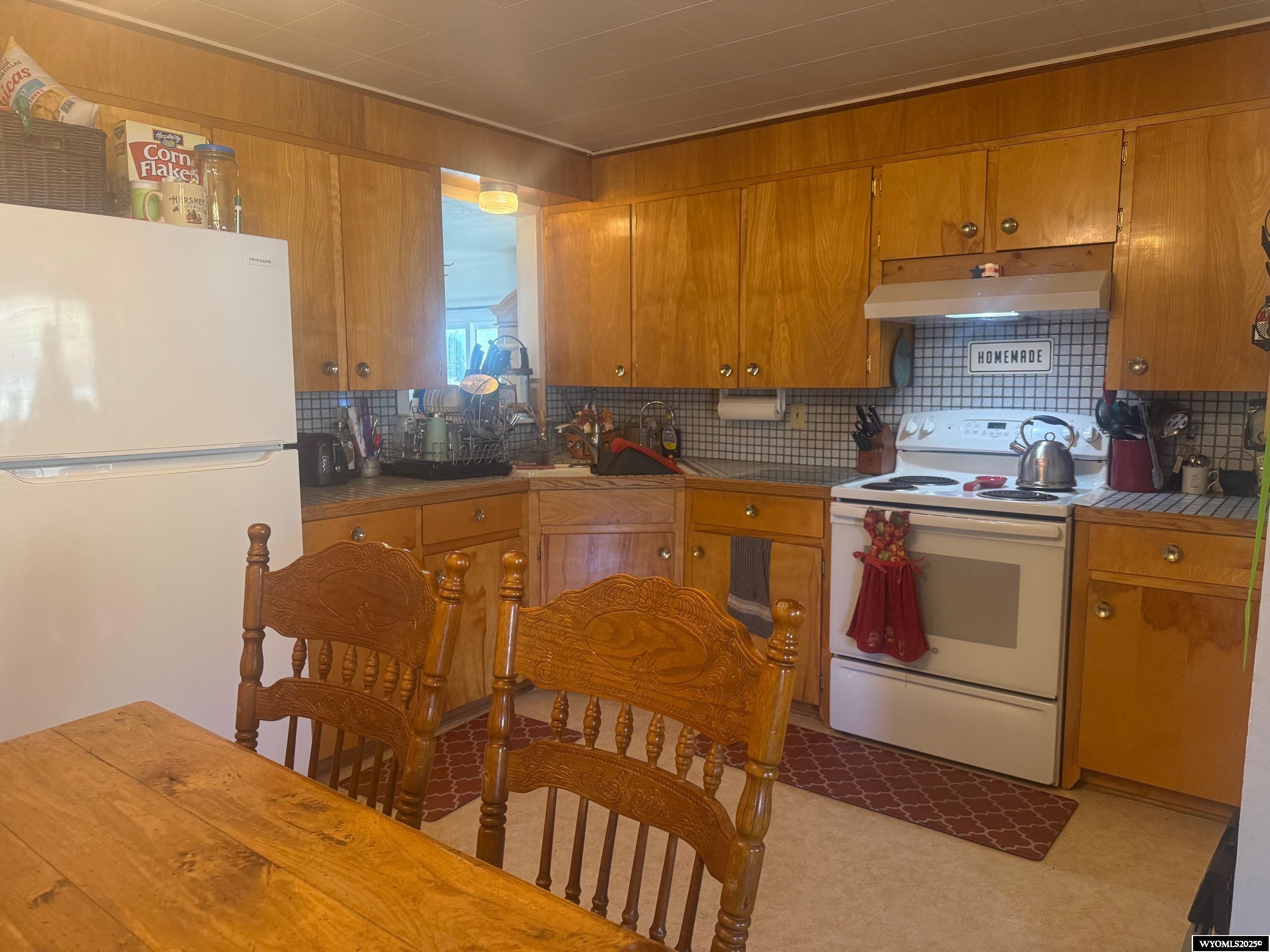 1112 Nieman Street Rawlins, WY 82301 - Photo 8 of 16