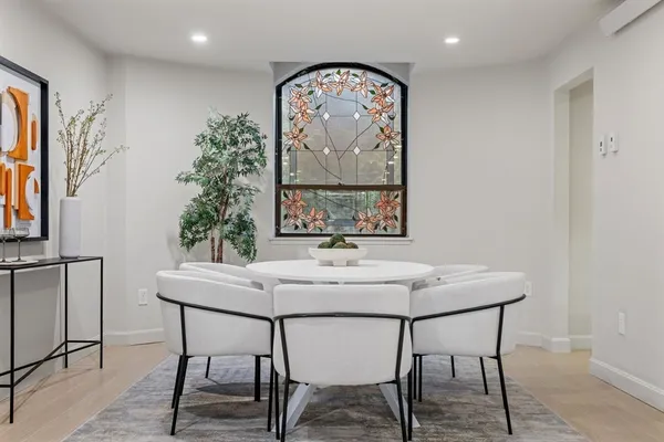 $1,470,000 | 12 Concord Square, Unit 1, Boston, MA 02118