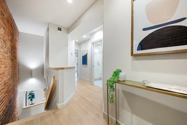 a hallway with a entryway