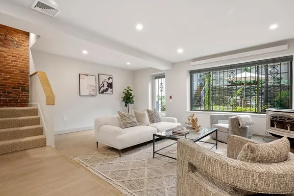 $1,470,000 | 12 Concord Square, Unit 1, Boston, MA 02118