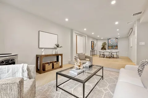 $1,499,000 | 12 Concord Square, Unit 1, Boston, MA 02118