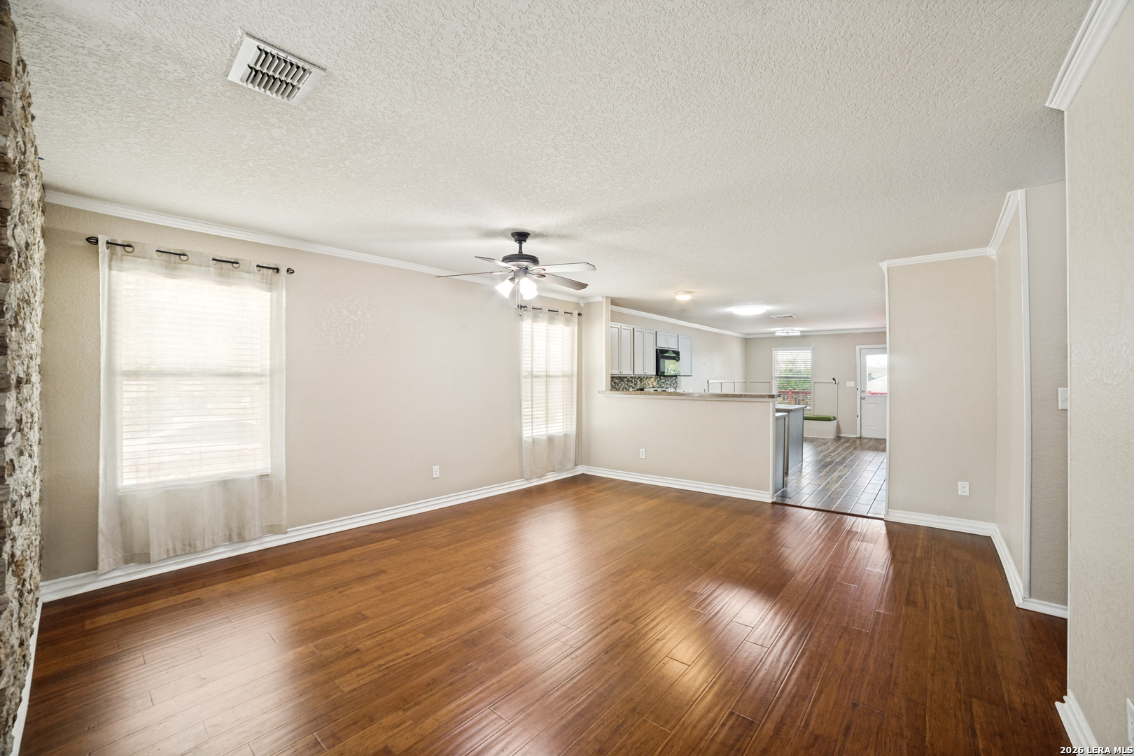 10951 Rustic Spoke San Antonio, TX 78245 - Photo 4 of 24