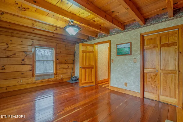 $1,100,000 | 147 R & R Sawmill Road, Harriman, TN 37748