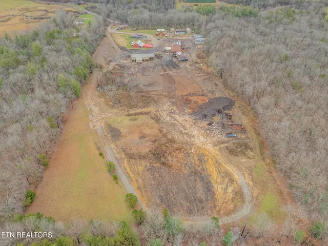 $1,150,000 | 147 R & R Sawmill Road, Harriman, TN 37748