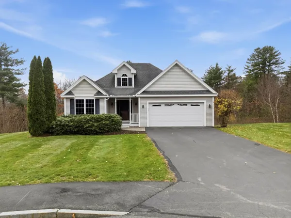 $607,000 | 10 Dewberry Lane, Hooksett, NH 03106