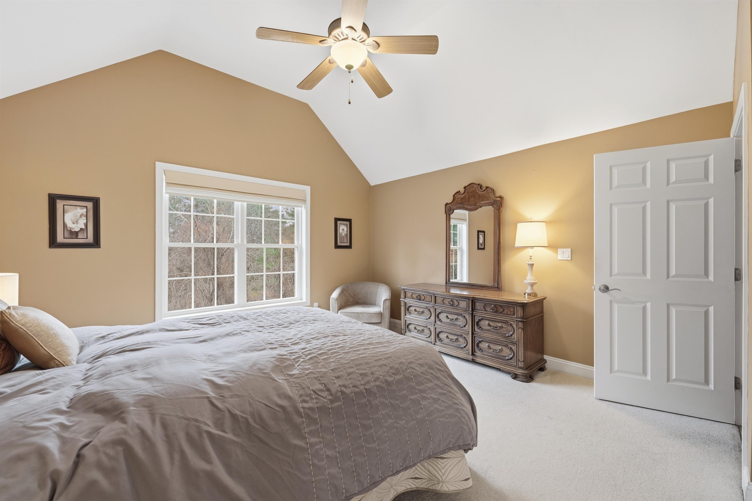 10 Dewberry Lane Hooksett, NH 03106 - Photo 19 of 42