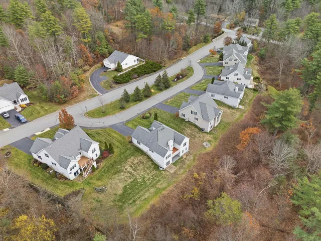 $615,000 | 10 Dewberry Lane, Hooksett, NH 03106