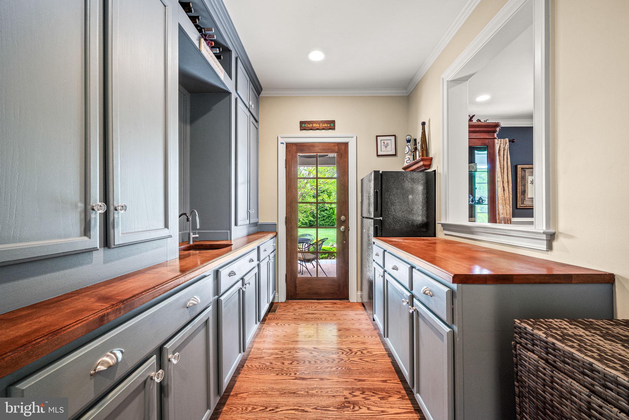 1548 Morstein Road Malvern, PA 19355 - Photo 29 of 80 Butler Pantry