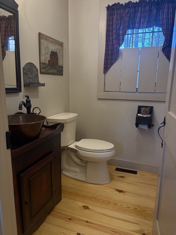 158 Purgatory Road Northbridge, MA 01588 - Photo 14 of 36