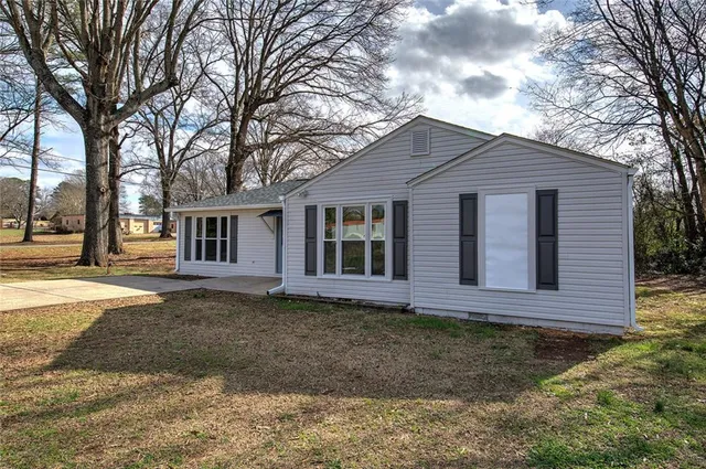 $259,900 | 30 Grove Circle, Cartersville, GA 30120