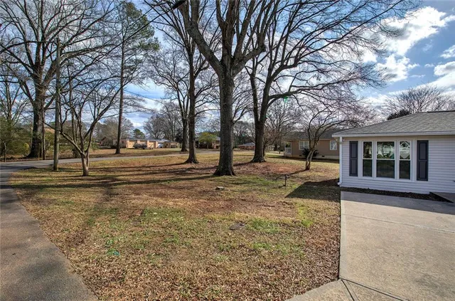 $259,900 | 30 Grove Circle, Cartersville, GA 30120