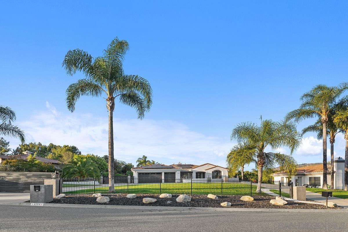 3724 Cedar Vale Way Fallbrook, CA 92028 - Photo 2 of 67