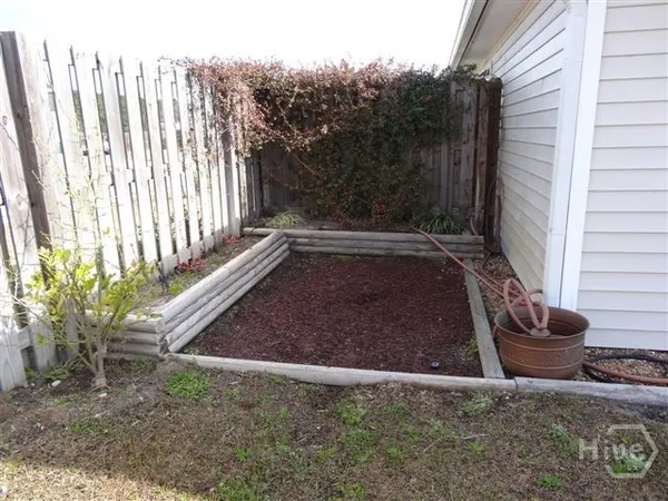 $2,100 | 185 Willow Oak Drive, Richmond Hill, GA 31324