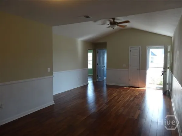 $2,100 | 185 Willow Oak Drive, Richmond Hill, GA 31324