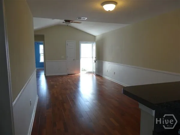 $2,100 | 185 Willow Oak Drive, Richmond Hill, GA 31324