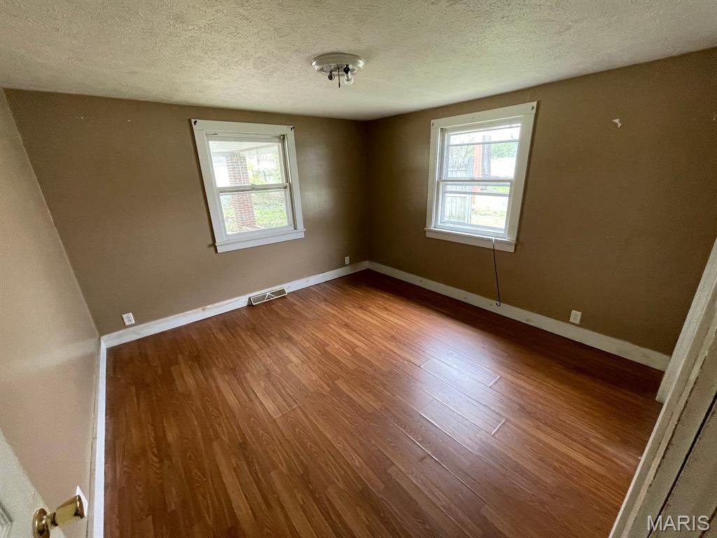 4012 Highway 16 Litchfield, IL 62056 - Photo 16 of 19