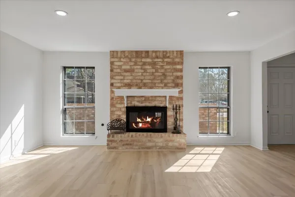 $295,000 | 20 Woody Creek Drive, Conroe, TX 77301