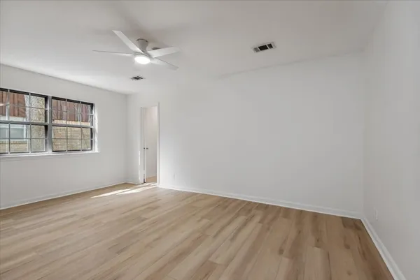 $295,000 | 20 Woody Creek Drive, Conroe, TX 77301