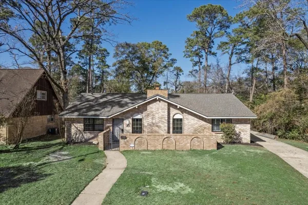 $295,000 | 20 Woody Creek Drive, Conroe, TX 77301