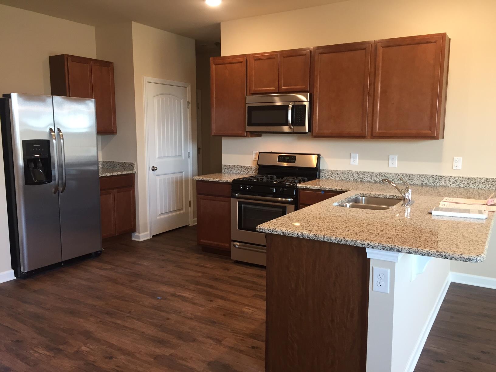 901 Prominence Road Columbia, TN 38401 - Photo 8 of 12 Gallery Image 8